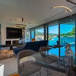 Luxury Seafront Aman With Pool Villa Korčula