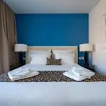 Luxury Seafront Aman With Pool *