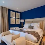Luxury Seafront Aman With Pool Villa