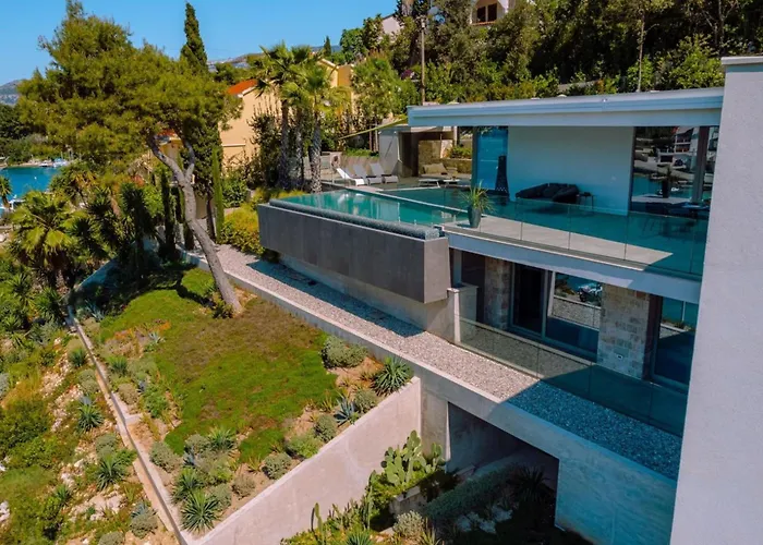 Villa Luxury Seafront Aman With Pool Korcula Town
