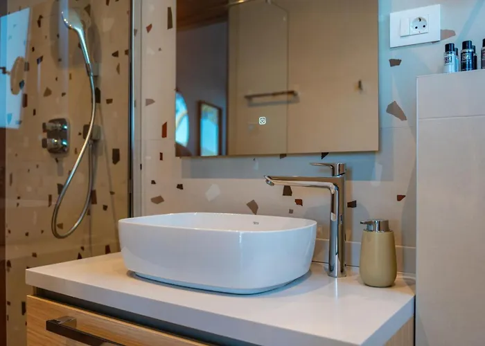 Luxury Seafront Aman With Pool Βίλα