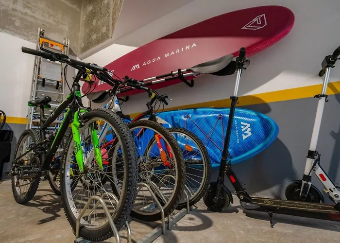 Luxury Seafront Aman With Pool Βίλα *